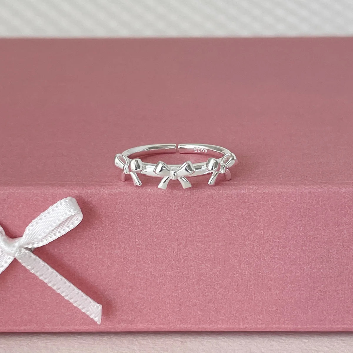 Silver Bowknot Ring