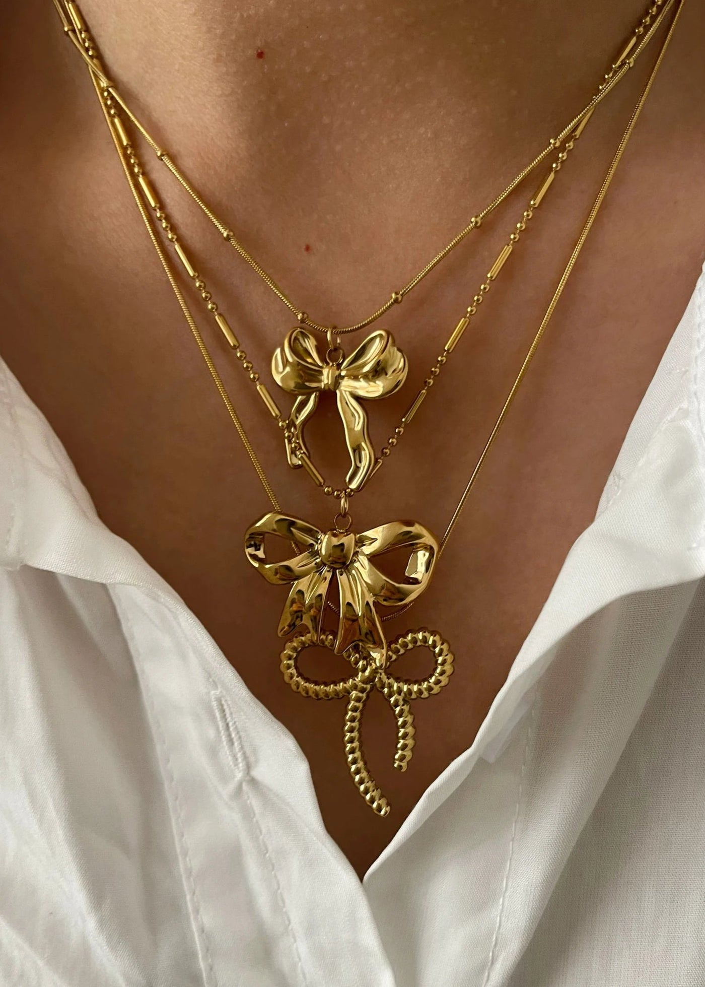 Bow Trio Necklace